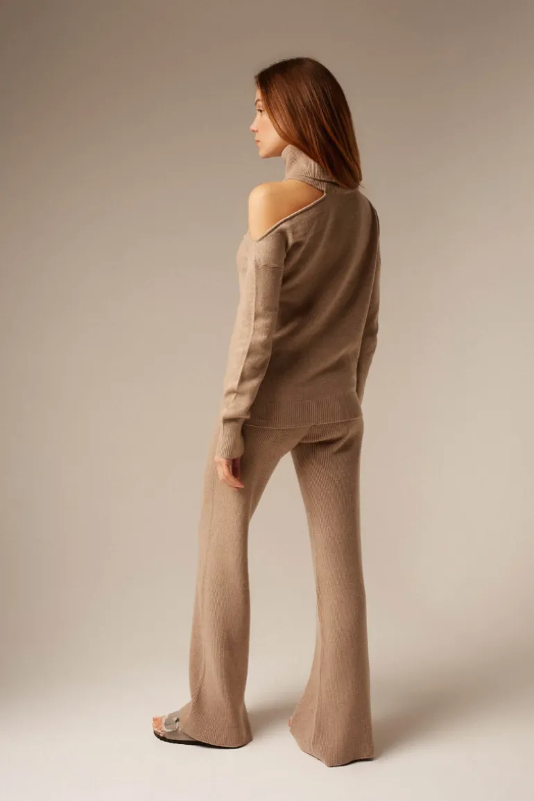 Knitwear<CULT MIA ABBIE CASHMERE SWEATER IN Sand