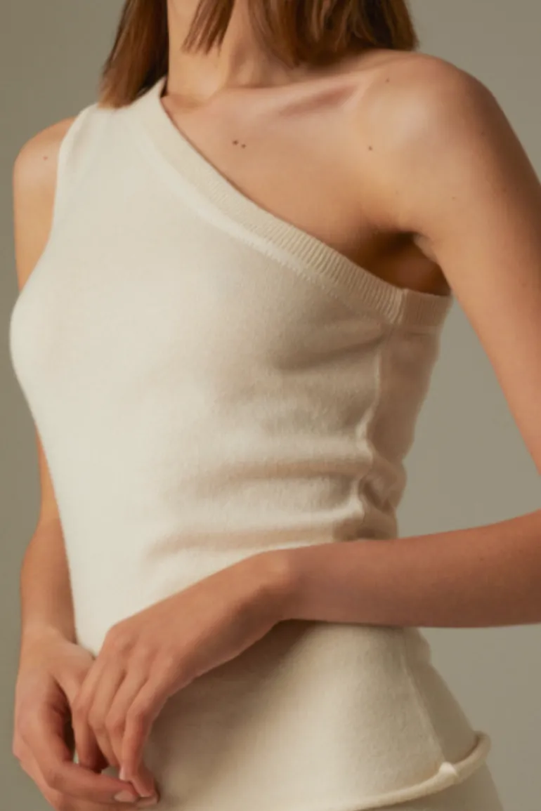 Tops<CULT MIA AMIRA CASHMERE TOP IN Cream