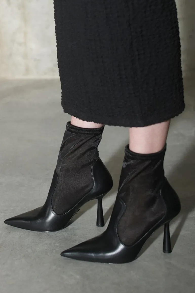 Boots<CULT MIA ANNA HEELED BOOTS Black