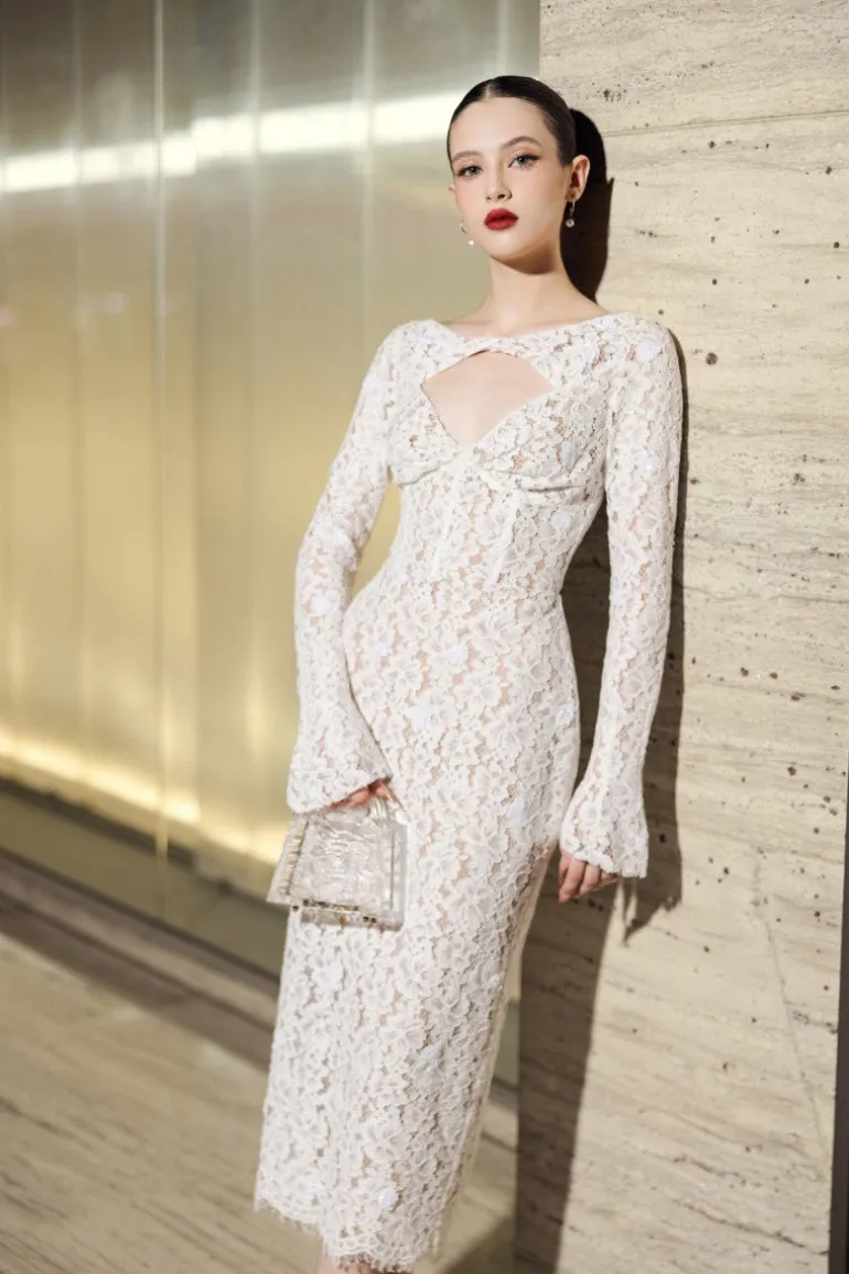 Dresses | Midi Dresses<CULT MIA AVERY FLORAL LACE CUT OUT DRESS IN Beige