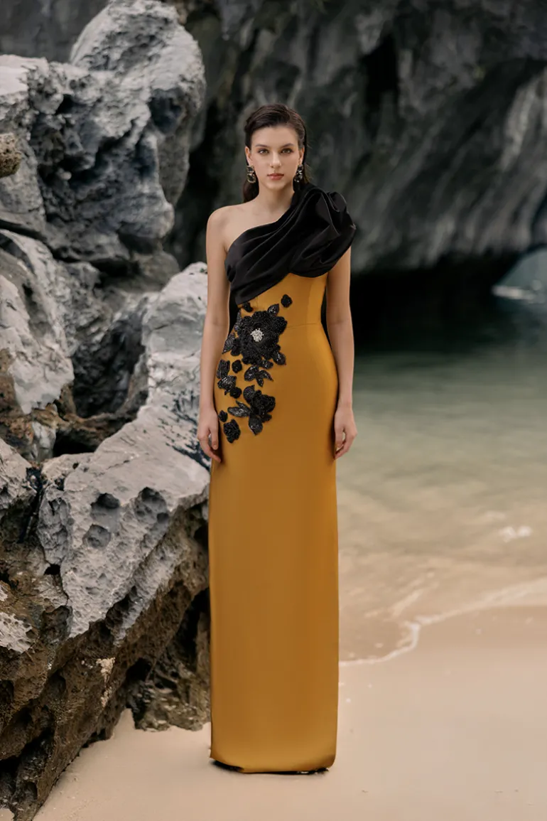 Dresses | Gowns<CULT MIA BAMBOO TAFFETA GOWN Black & Yellow