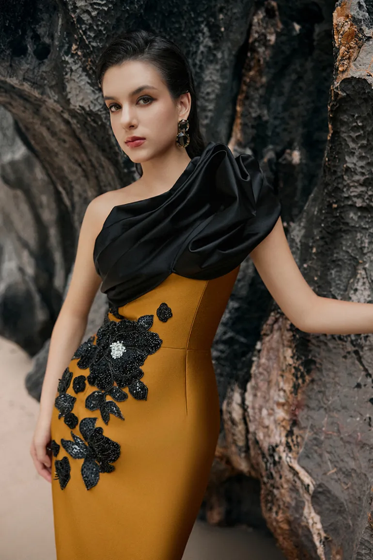 Dresses | Gowns<CULT MIA BAMBOO TAFFETA GOWN Black & Yellow