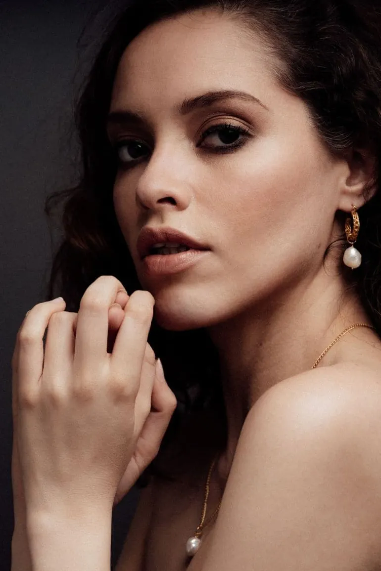 Earrings<CULT MIA BAROQUE PEARL WEAVE MINI HOOPS Gold