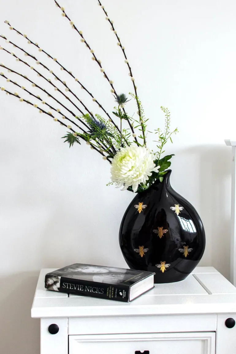 Home<CULT MIA BEE TEARDROP CERAMIC VASE