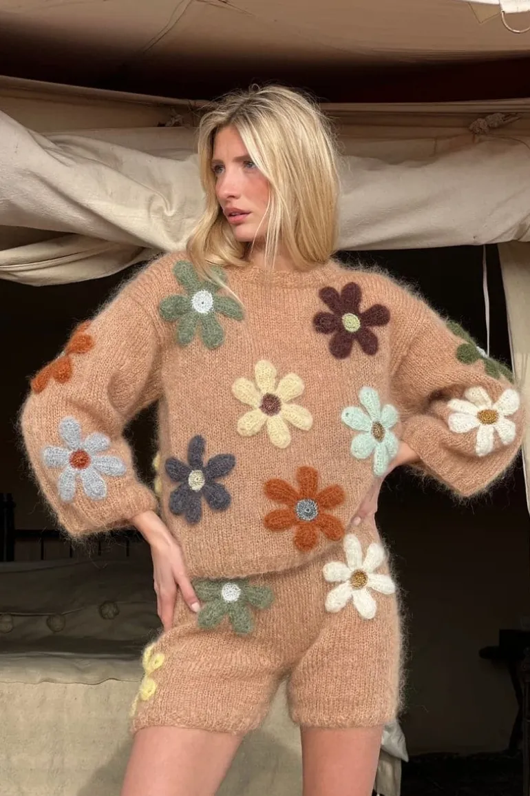 Knitwear<CULT MIA FREE FLOWERS PULL SWEATER Beige
