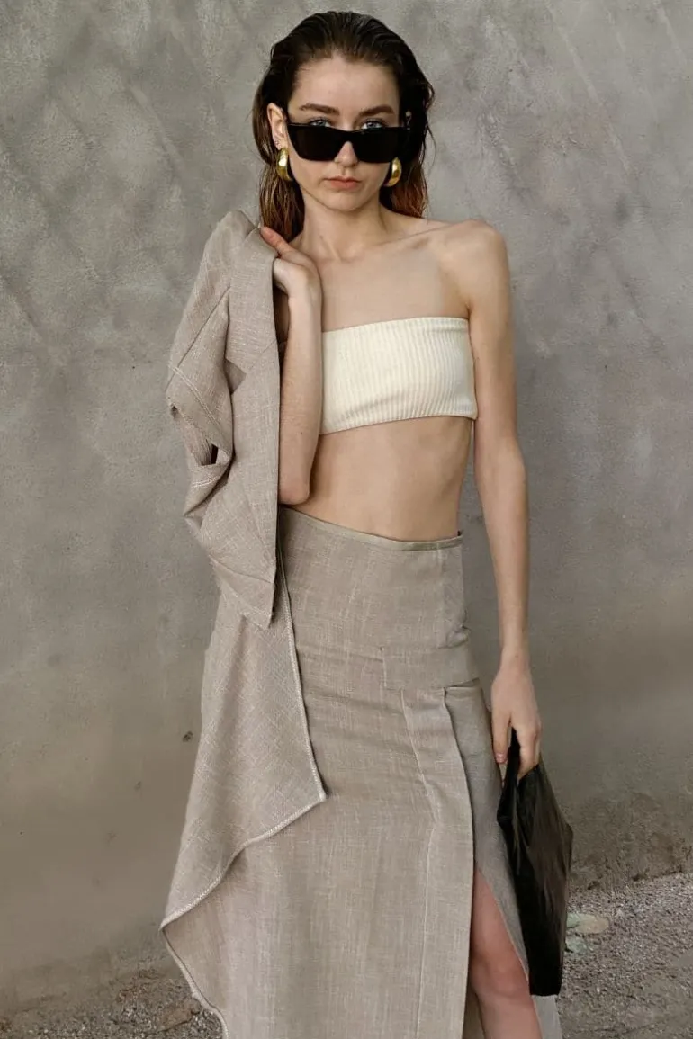Skirts<CULT MIA MIDI SKIRT Beige