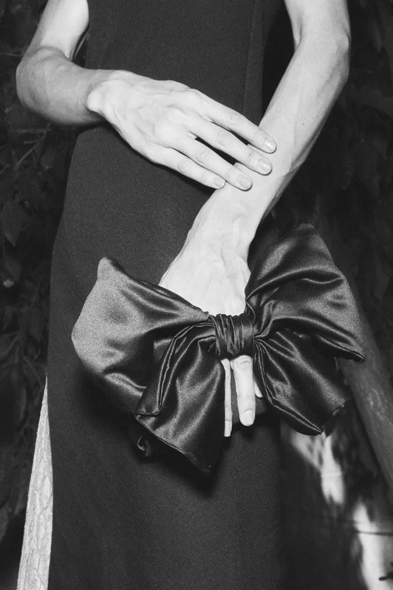 Shoulder Bags<CULT MIA BIG BOW BELLA HANDBAG Black