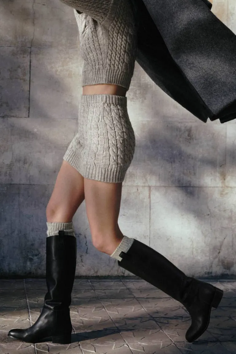 Boots<CULT MIA BILLIE LEATHER BOOTS IN BLACK