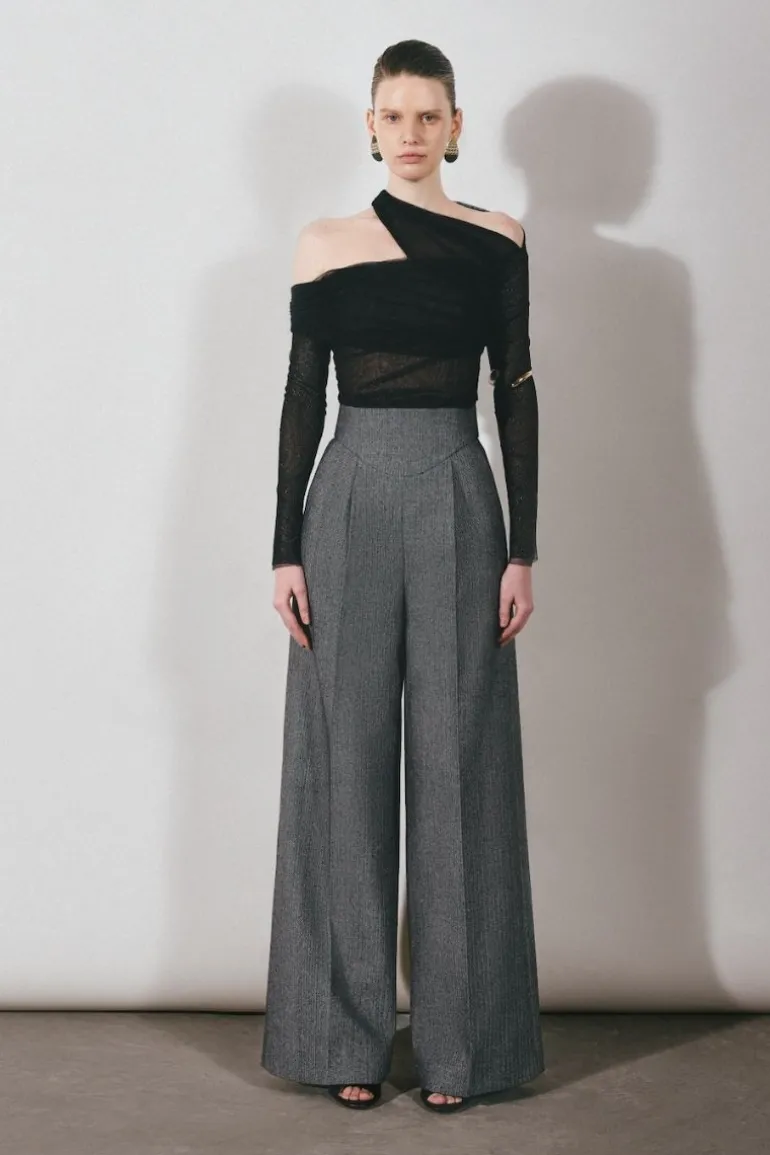 Tops<CULT MIA DRAP ASYMMETRIC OFF-SHOULDER TOP Black