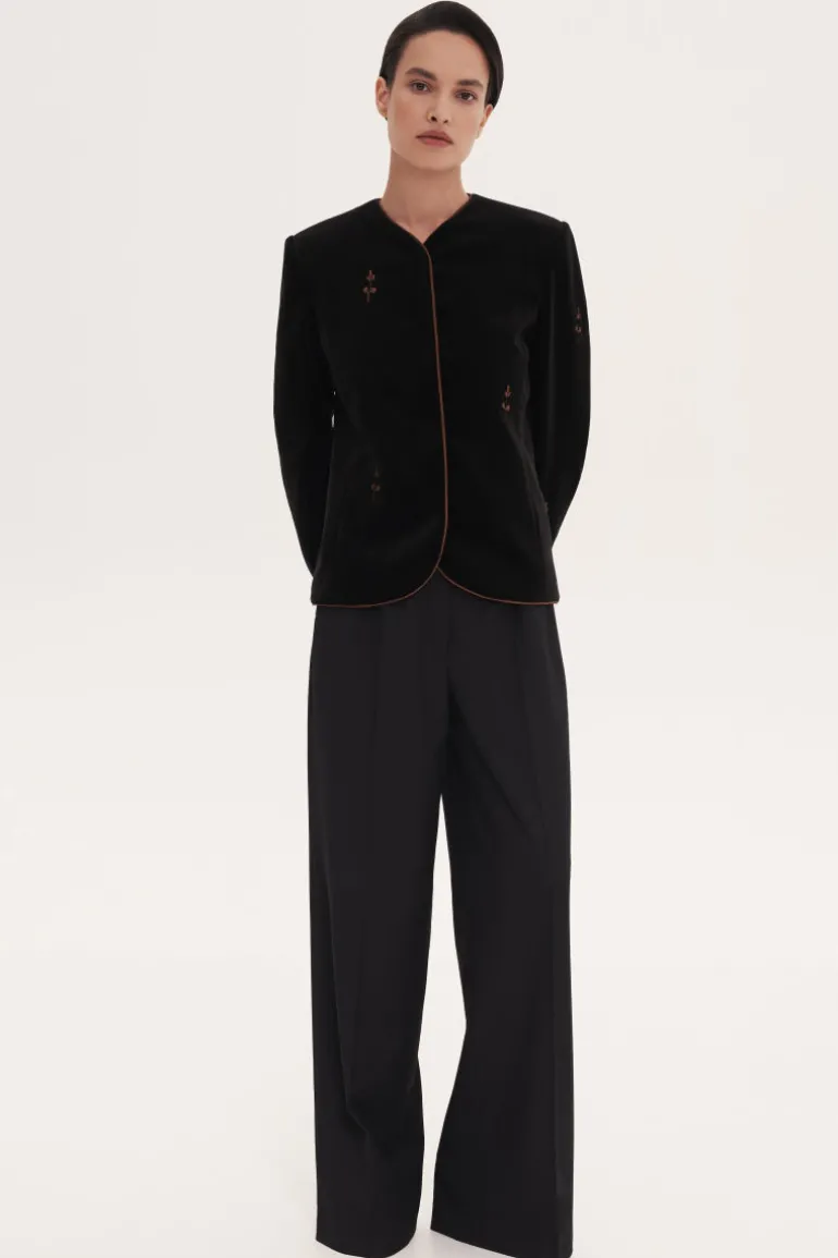Jackets<CULT MIA ROSE EMBROIDERED JACKET Black