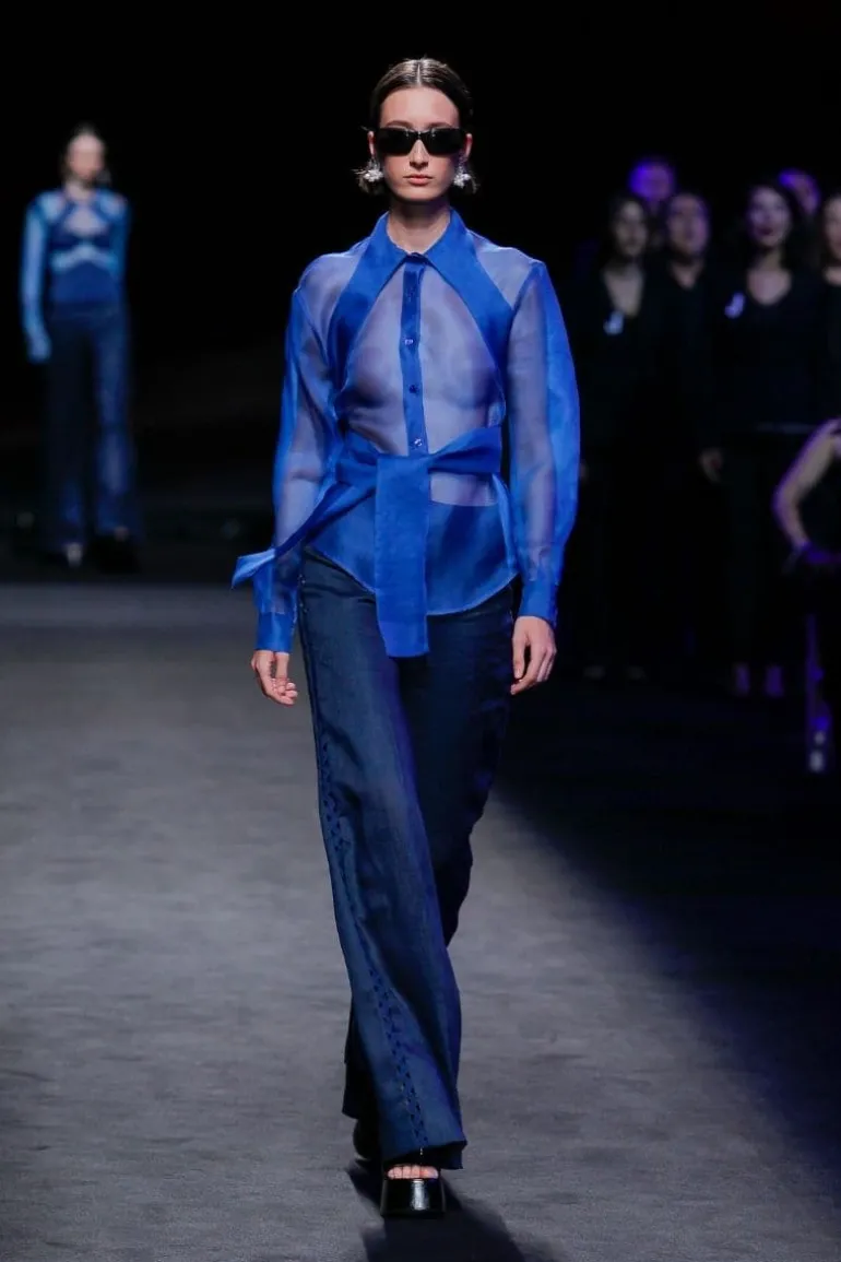 Tops<CULT MIA SHIRT WITH LONG NECK AND TIE Blue