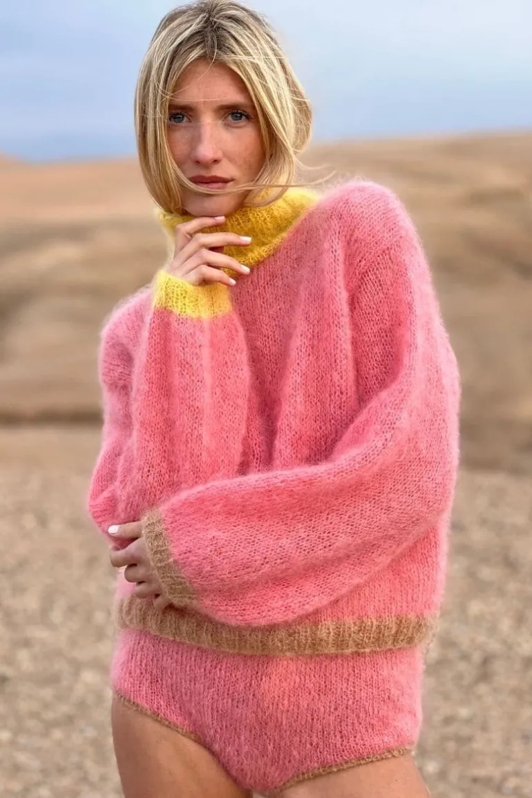 Knitwear<CULT MIA COLORBLOCK MOCK NECK MOHAIR SWEATER Blush
