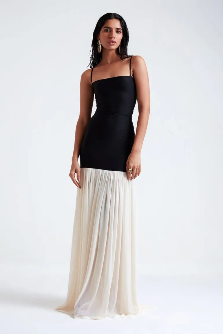 Dresses<CULT MIA CARA MAXI DRESS Black and White