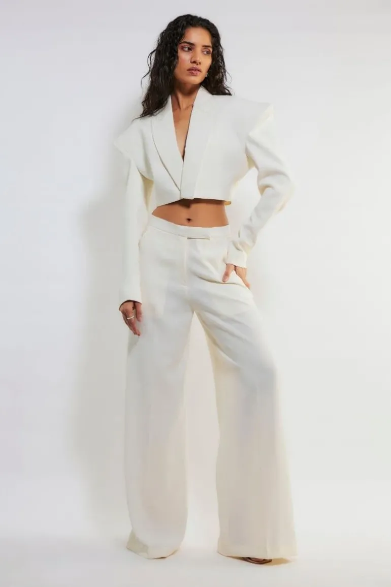 Outfit Sets<CULT MIA CARRIE CROPPED BLAZER AND PANTS SET Off White
