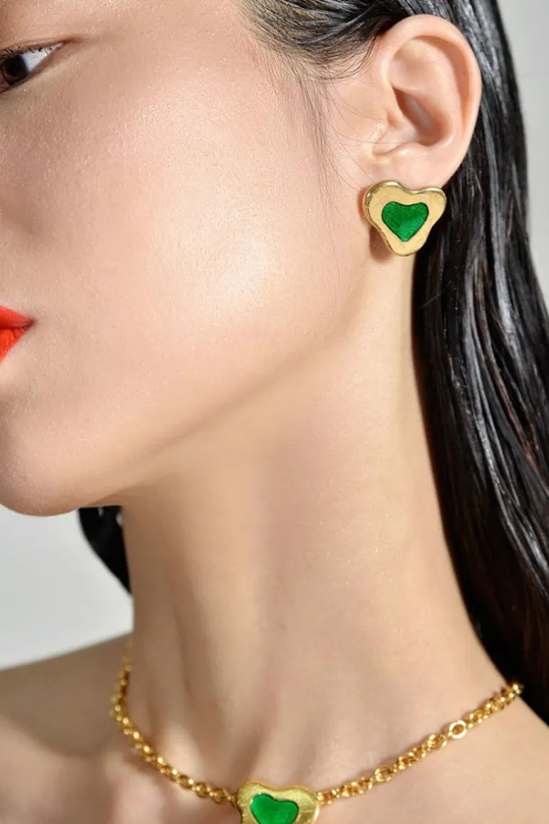 Necklaces<CULT MIA CHAIN WITH LOVE GREEN PENDANT NECKLACE Gold Plated