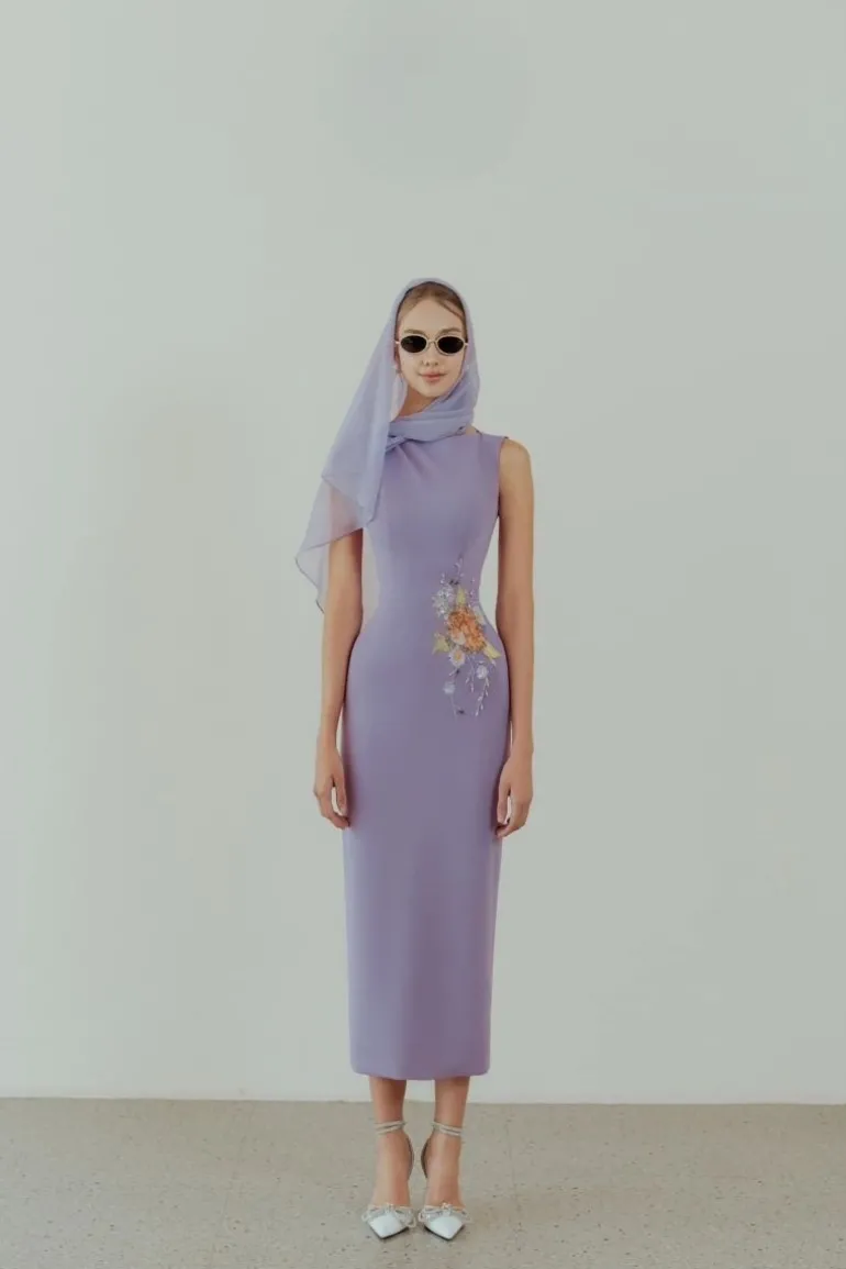 Dresses | Midi Dresses<CULT MIA CHARMIE EMBROIDERED PENCIL MIDI DRESS Violet