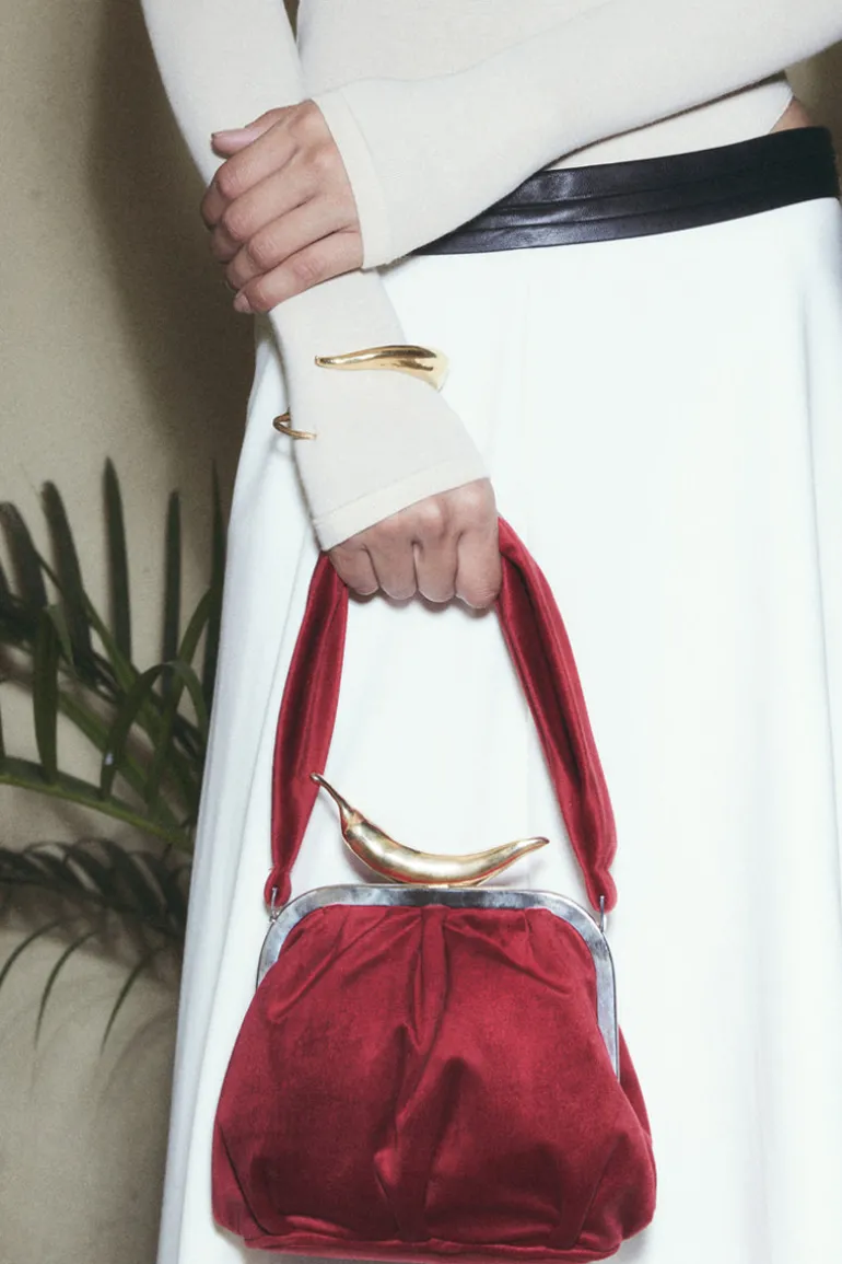 Shoulder Bags<CULT MIA CHILI ON RED VELVET BELLA HANDBAG Red & Gold