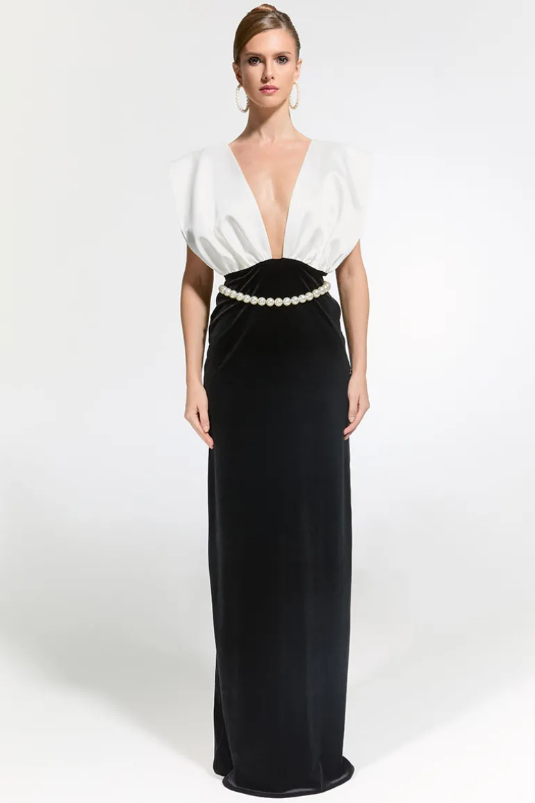 Dresses<CULT MIA CIRAGAN PALACE GOWN Black-White