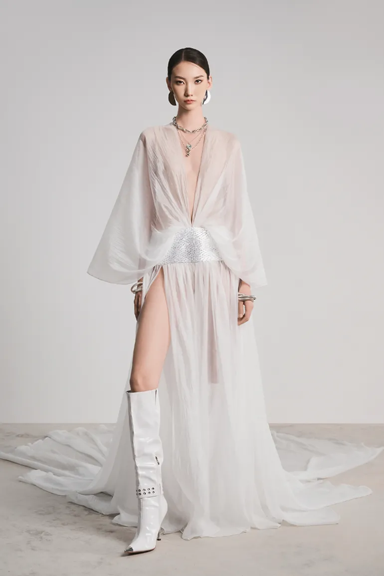 Dresses | Gowns<CULT MIA CLOUDY ELEGANT GOWN IN White