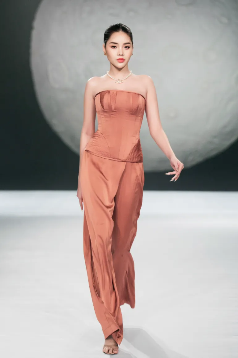 Outfit Sets<CULT MIA SILKY TOP AND PANTS SET Coral Orange
