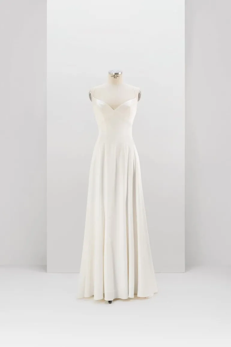 Dresses | Gowns<CULT MIA MINIMALISTIC SIMPLE GOWN Creamy White