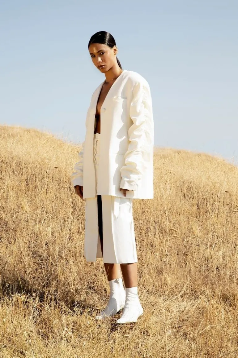 Blazers<CULT MIA CRUMPLE-SLEEVE LONG BLAZER White