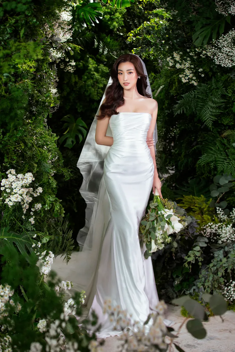 Dresses | Gowns<CULT MIA X LE THANH HOA SHINING MERMAID GOWN Pearl White