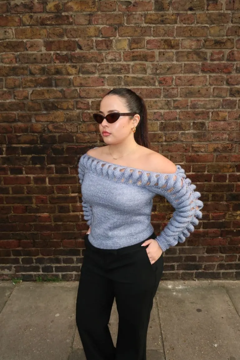 Knitwear<CULT MIA X LIYA SHOULDER FRAME SWEATER Lake Blue