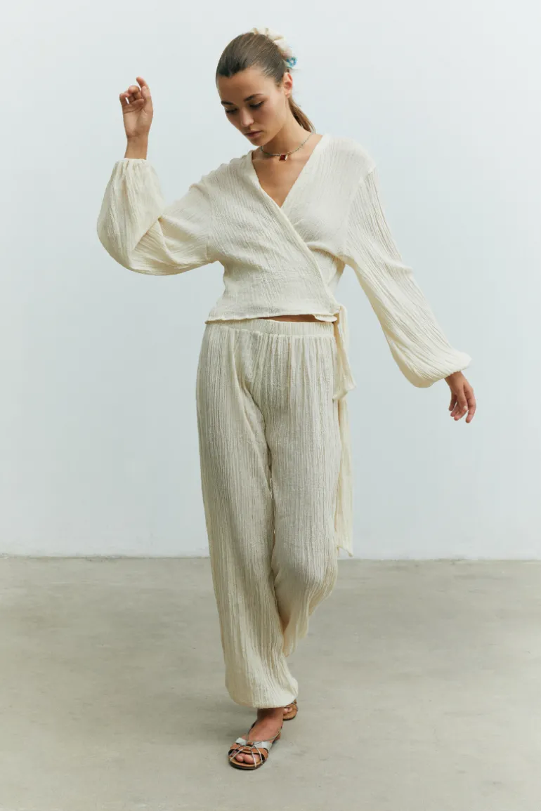 Pants<CULT MIA MIHOS SAHLWAR PANTS Ecru
