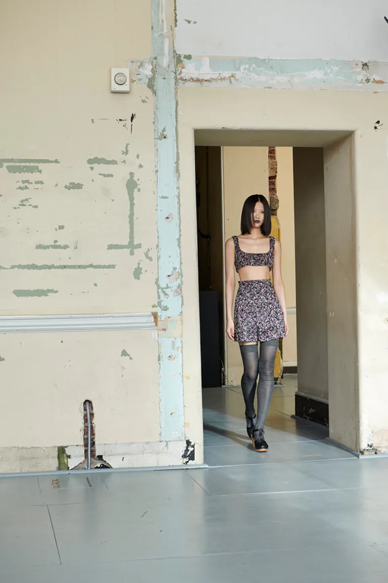 Skirts<CULT MIA EDIE RUCHED BACK OVERLAY SKIRT IN Black Multi
