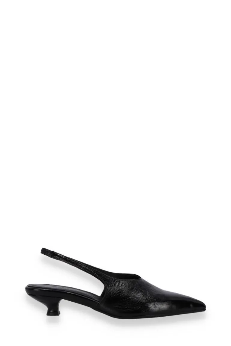Heels<CULT MIA EROS LEATHER PUMPS IN BLACK