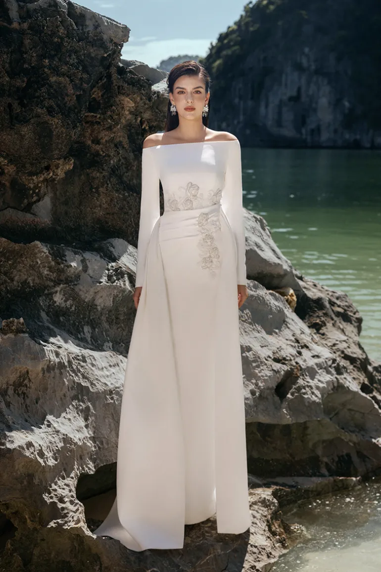 Dresses | Gowns<CULT MIA FLORAL EMBELLISHED LONG FLAP STRAIGHT DRESS White