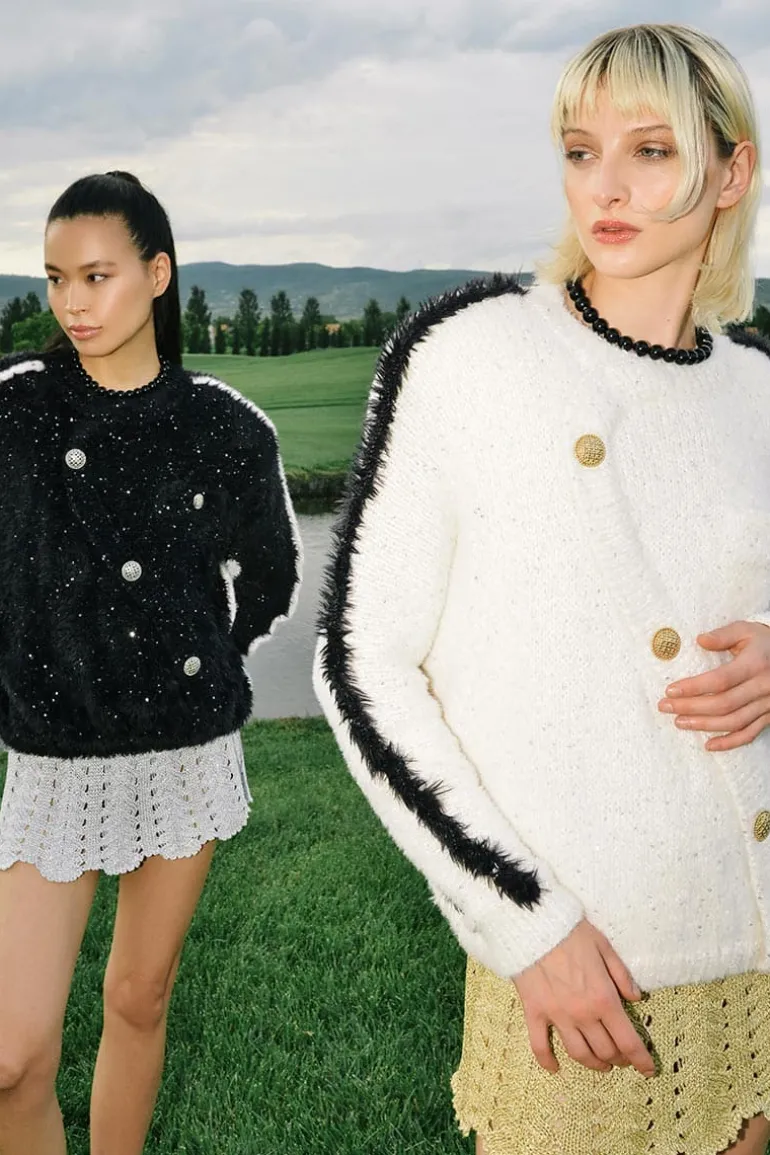 Knitwear<CULT MIA FLUFFY GOLD BUTTON SWEATER Black