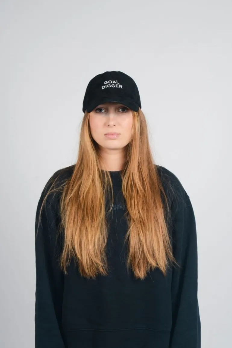 Hats<CULT MIA GOAL DIGGER UPCYCLED HAT Black