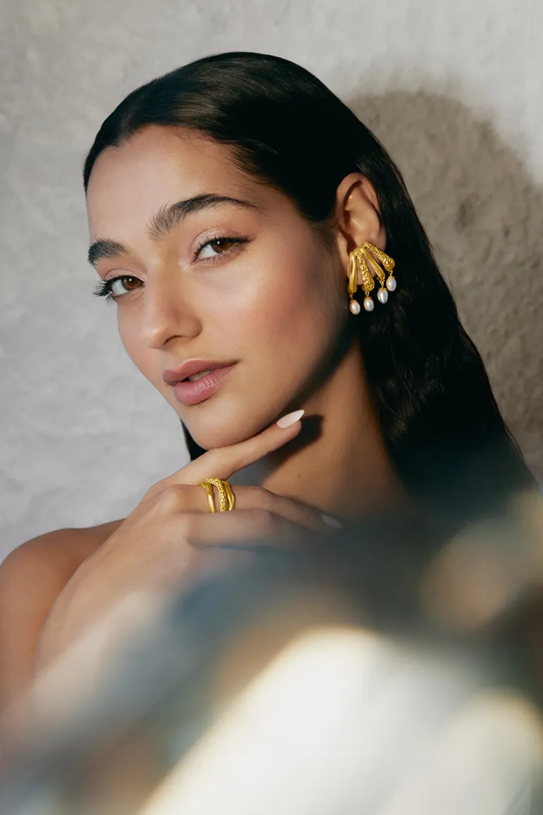 Earrings<CULT MIA CASSANDRA EARRINGS Gold