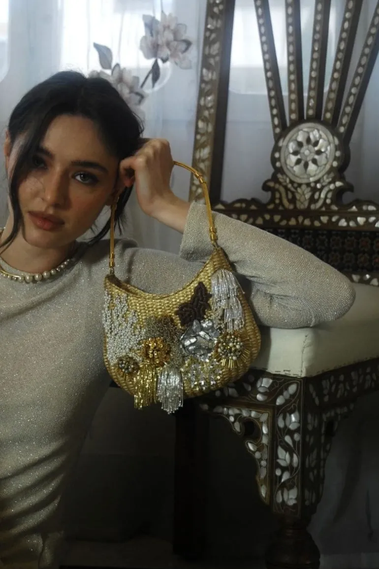 Shoulder Bags<CULT MIA EN REEF BESTIE EMBELLISHED PEARL SHOULDER BAG Gold