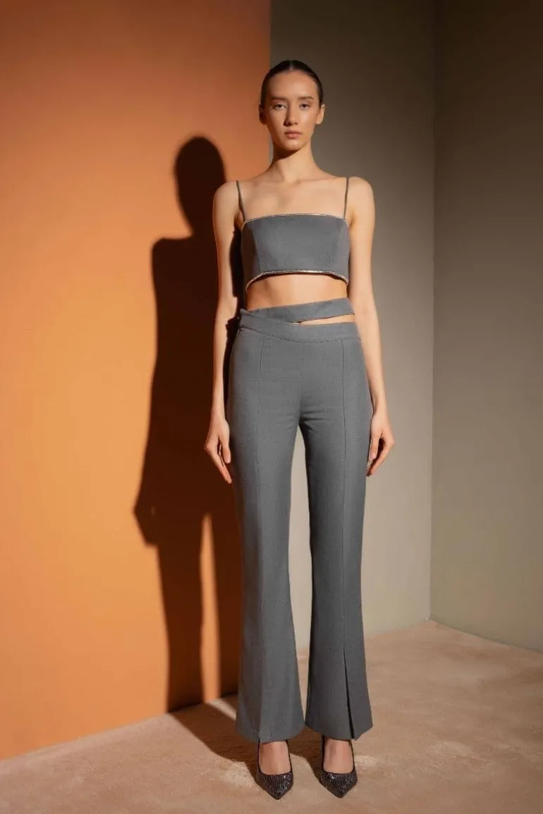 Tops<CULT MIA RHINESTONE CROPPED TOP Gray