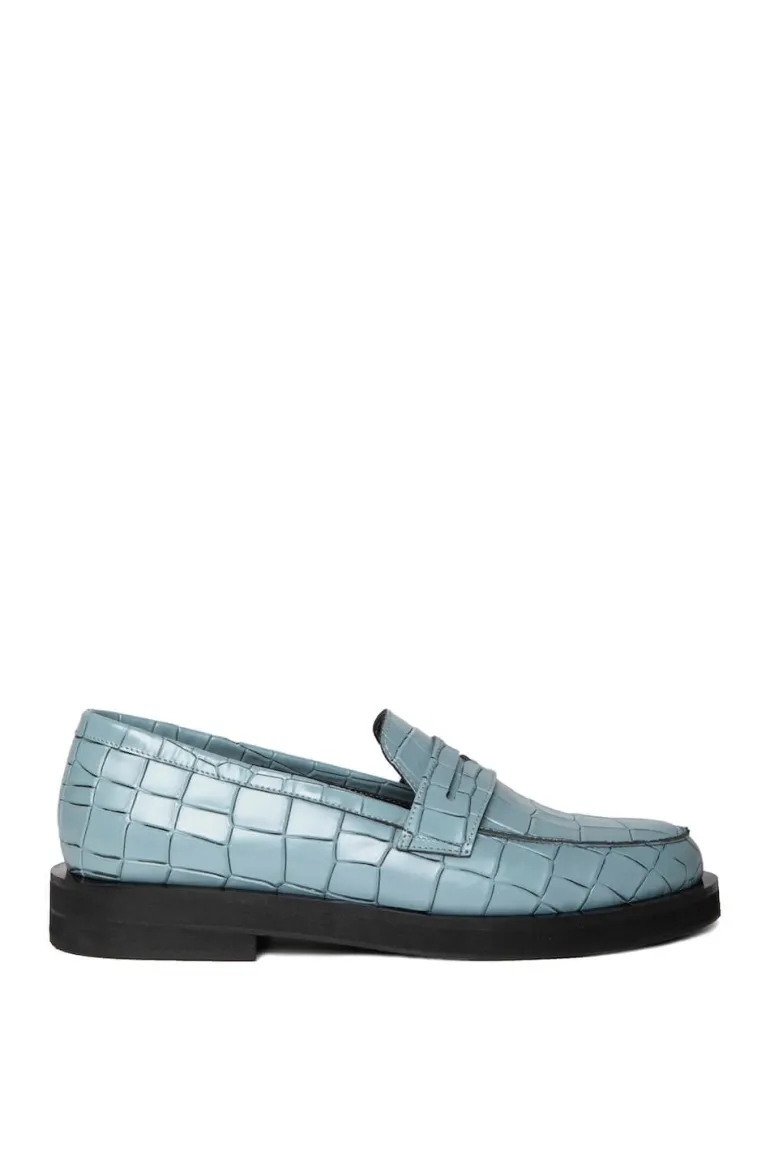 Flats<CULT MIA GVASALIA X CROC-EFFECT LEATHER LOAFERS Sky Blue