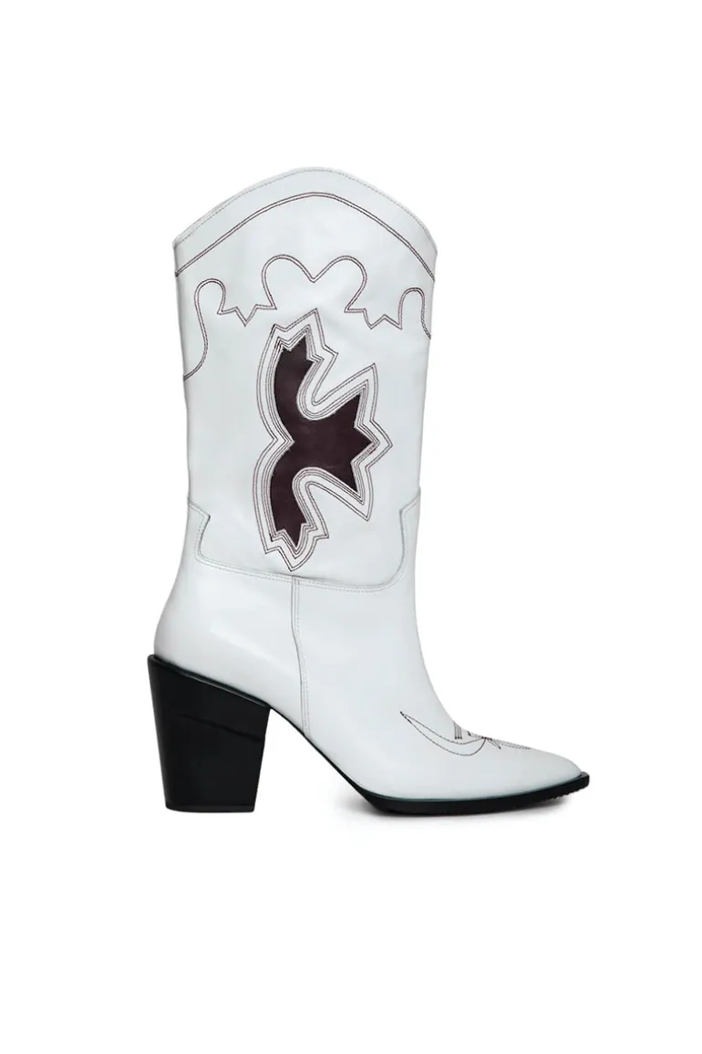 Boots<CULT MIA GVASALIA X EMBROIDERED LEATHER BOOTS White