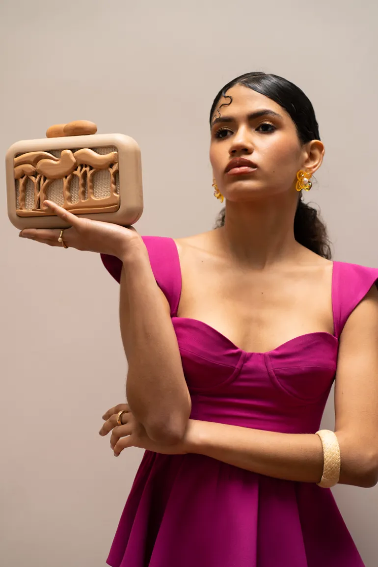 Clutch Bags<CULT MIA HABITAT LANDSCAPETREE SILK STRAW CLUTCH Beige