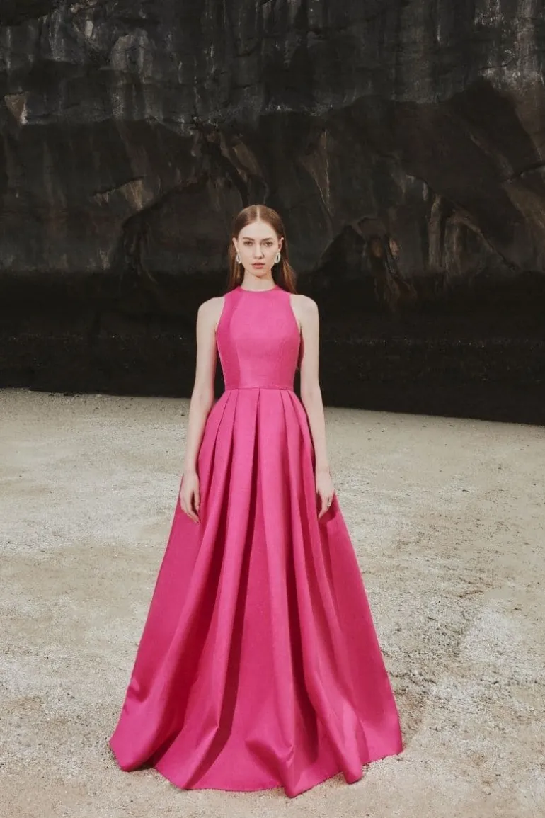 Dresses<CULT MIA HIGH NECK SLEEVELESS MAXI DRESS Fuchsia