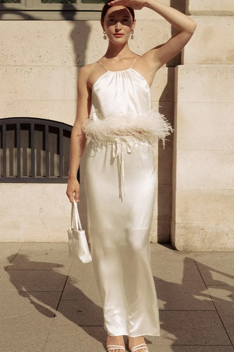 Tops<CULT MIA BRIDE-TO-BE HALTER NECK SILK TOP WITH REMOVABLE FEATHERS Ivory