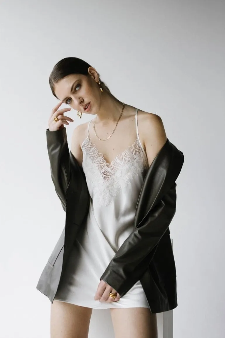 Sleep & Loungewear<CULT MIA DESIREE NIGHTGOWN Ivory