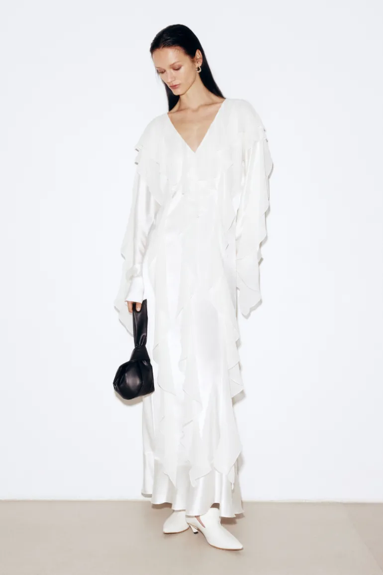 Dresses<CULT MIA SILK AND CHIFFON MAXI DRESS Ivory