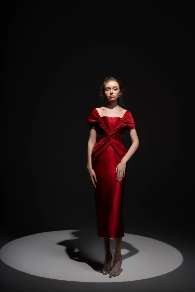 Dresses | Midi Dresses<CULT MIA JAIME TAFFETA CORSET MIDI DRESS Red
