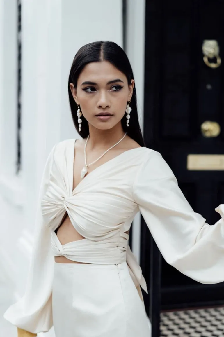 Earrings<CULT MIA LARGE BAROQUE DROP PEARL EARRINGS Gold
