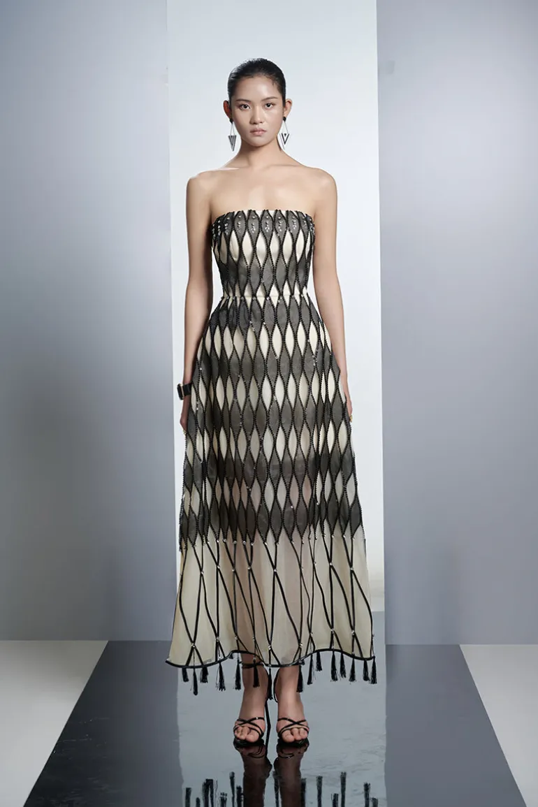 Dresses<CULT MIA LATTICE STRAPLESS MESH MAXI DRESS IN Black And White