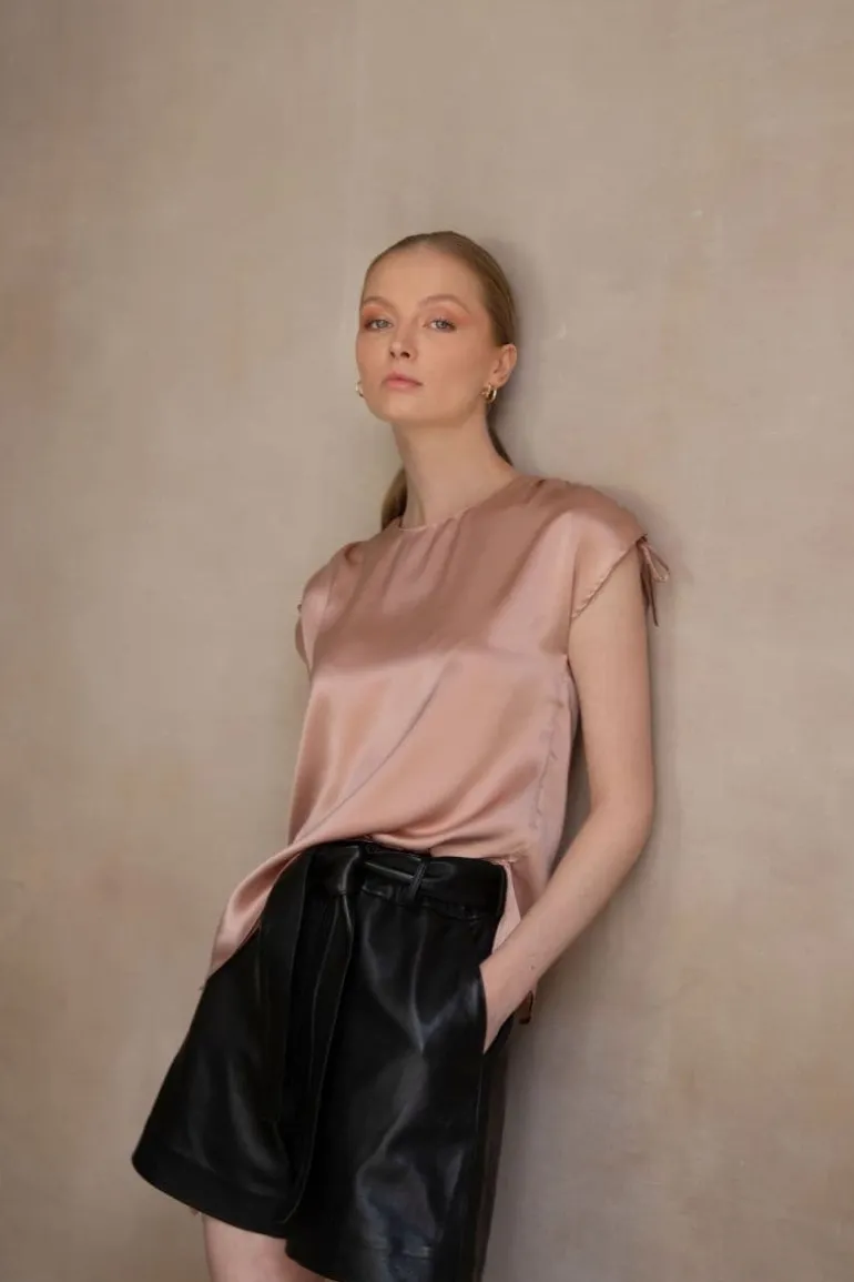 Tops<CULT MIA ENRIQUETA SILK BLOUSE Light Rose