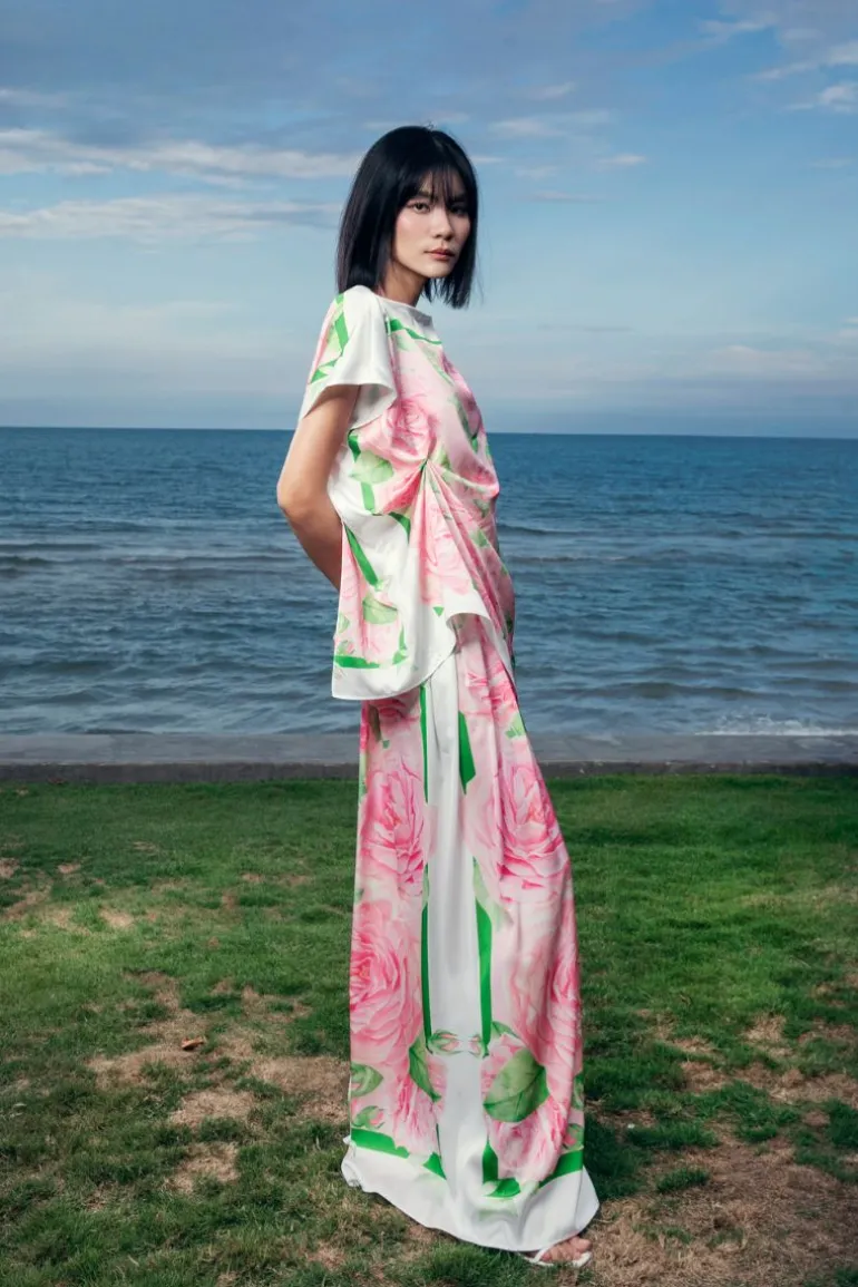 Outfit Sets<CULT MIA LILIANE SHORT SLEEVED SILK TOP AND WIDE-LEG PANTS SET White & Pink Pattern