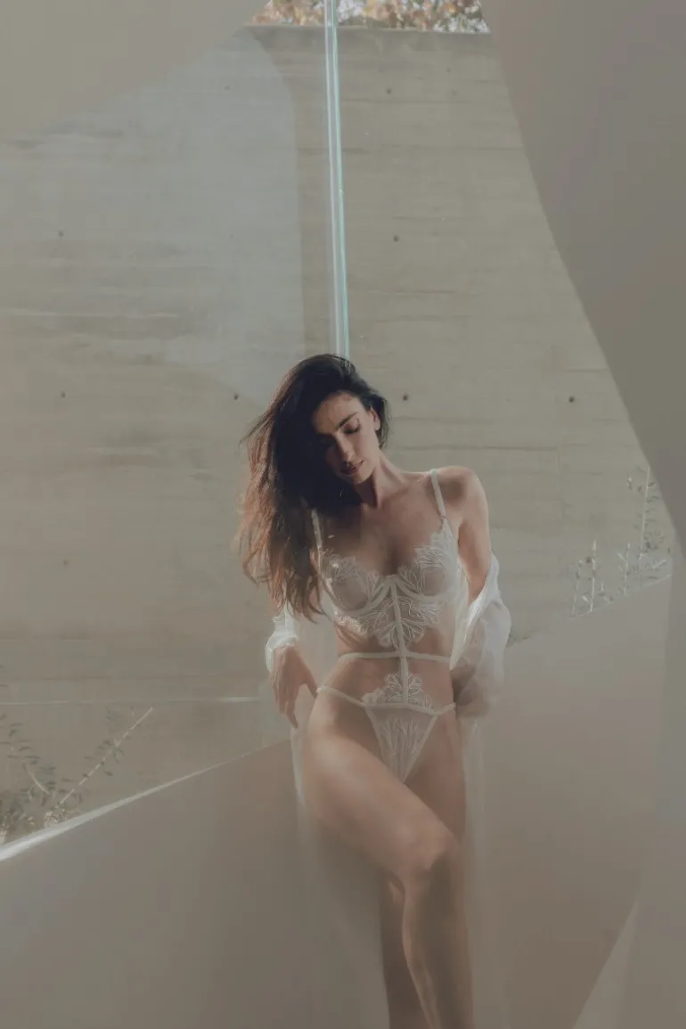 Lingerie<CULT MIA LILY BODYSUIT IN White